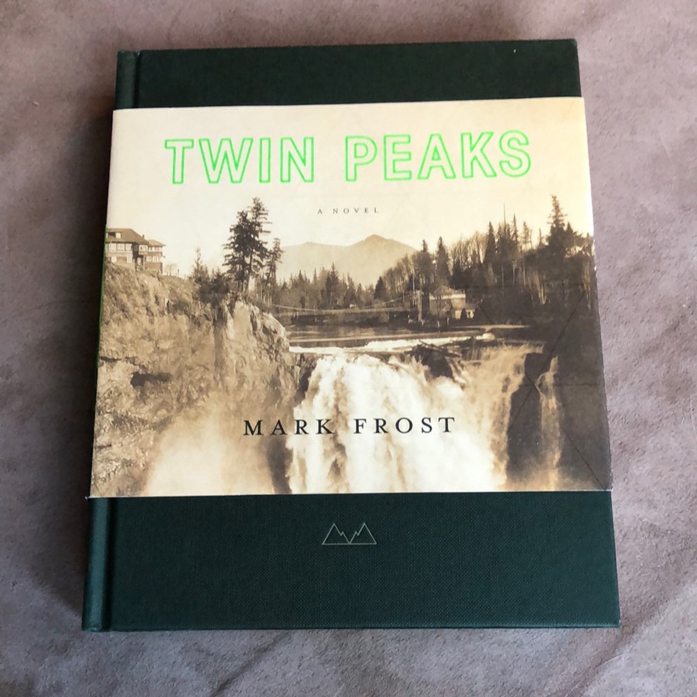 Twin Peaks: A Novel